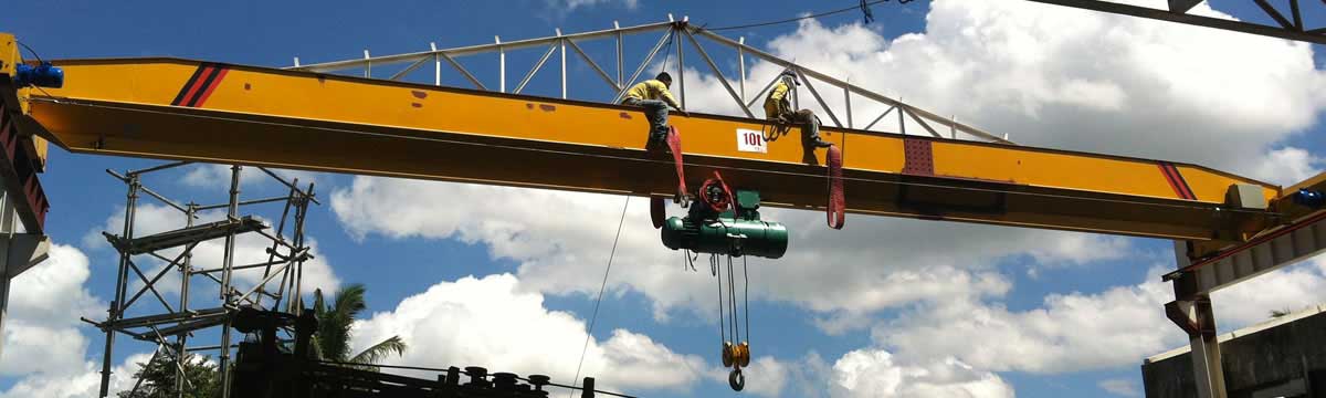 Overhead crane machinery
