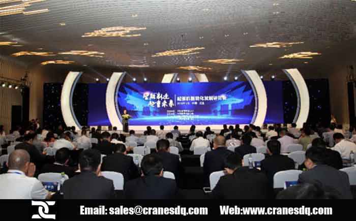 intelligent-crane-development-seminar.jpg
