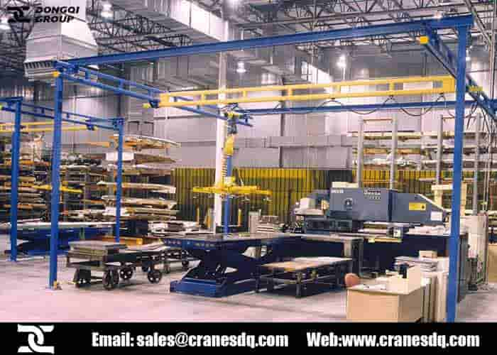 workstation cranes making the work more ergonomic