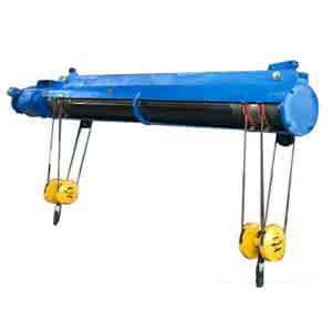 Shared drum electric wire rope hoists with two hooks